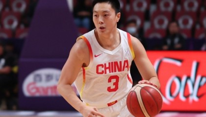 直播观看-媒体人：让胡明轩发起进攻效果太差 他在上线掩护花费的时间太多