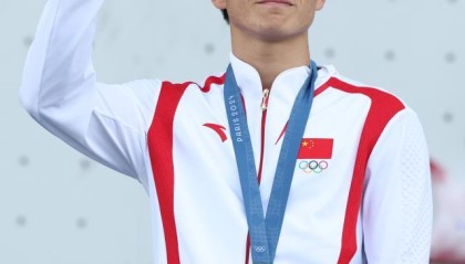 官网注册-伍鹏邓丽娟赢奥运银牌 中国速度攀岩收获重大突破