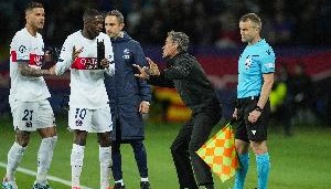 S赛官网-恩里克谈登贝莱伤缺：巴黎人手充足，永远不会因球员缺阵而抱怨