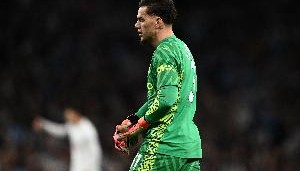 LOL赛事资讯-罗马诺：埃德森没入选大名单，因曼城正与加拉塔萨雷进行转会谈判