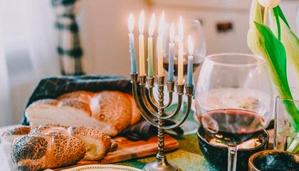 英雄联盟官方赛事官网-拜仁赢下德比却折大将！惊险3分为防线敲响警钟