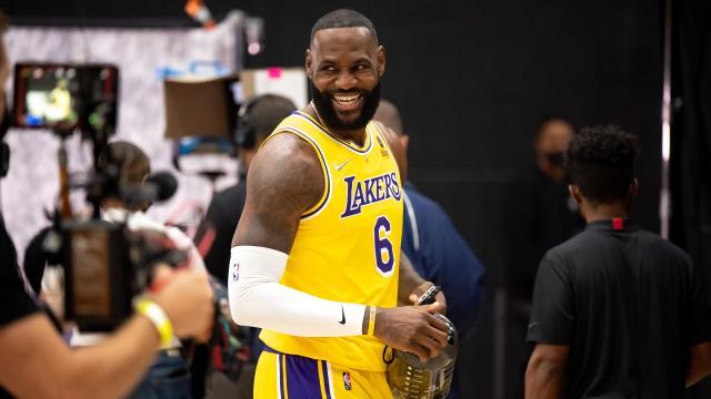 1634648647725047628.jpg lebron-james-getty-100121-ftrjpg_46599c32s7ur1rbo7waetyv4g.jpg